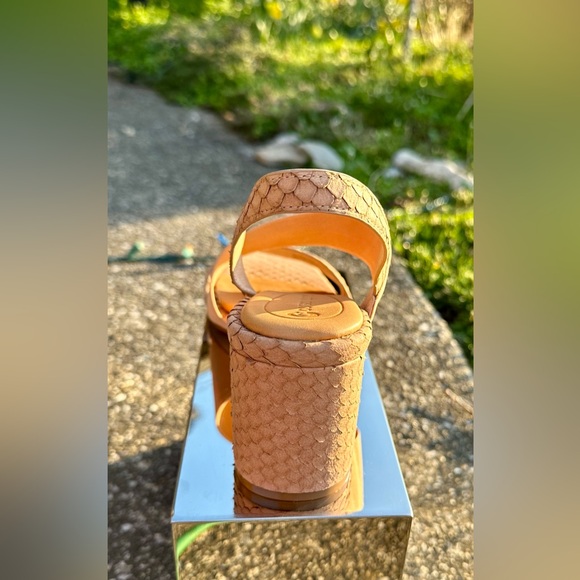 Corso Como!😎”Hally 2” Snakeskin design/Sandals/Heels/Leather/Size-8.5 - Picture 14 of 14